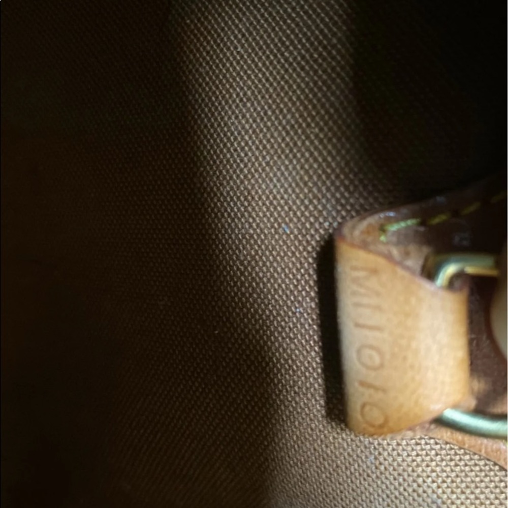 SOLDAuthentic Louis Vuitton Monogram Ellipse Tote Handbag - Picture 12 of 13